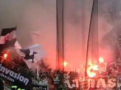 Diesmal gab's für die Pyro sogar eine Spielunterbrechung. (Bild vom großartigen www.eintracht-online.net)